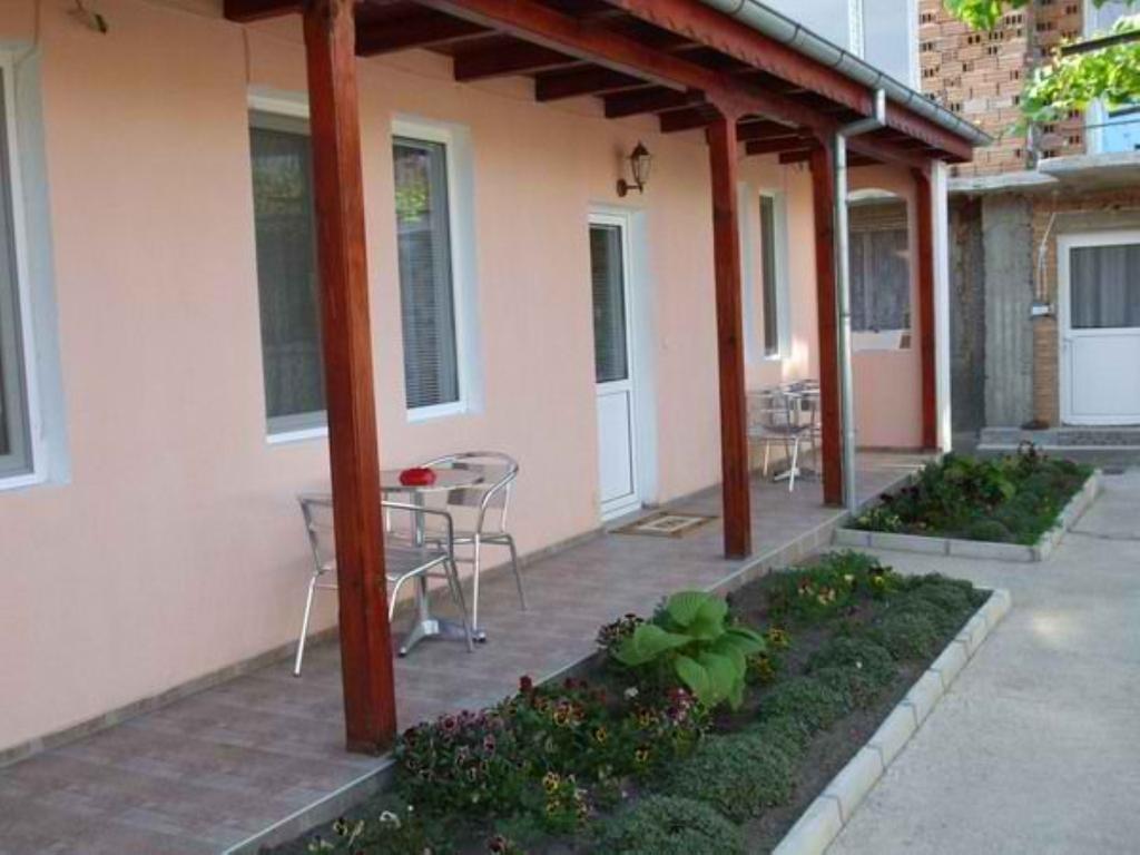 Guest Rooms Mihaylovi Pavel Banya Kamer foto